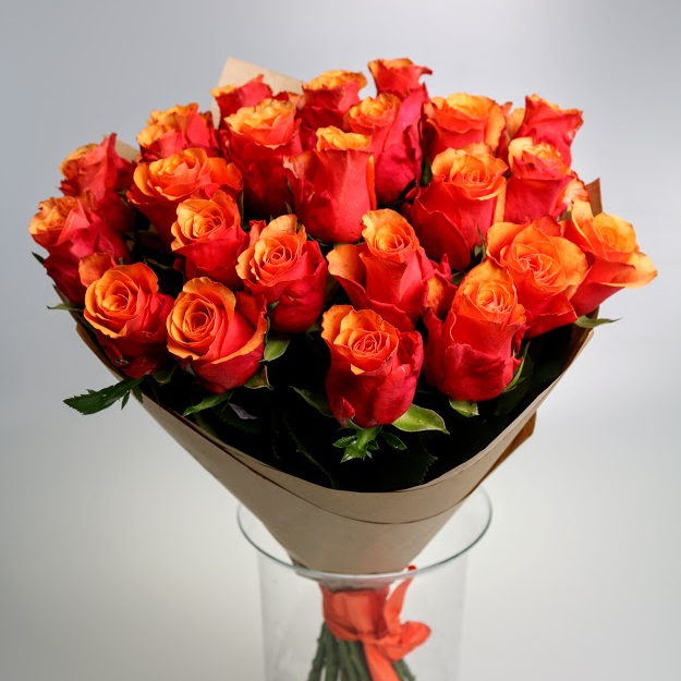 Kytica oranžových ruží
